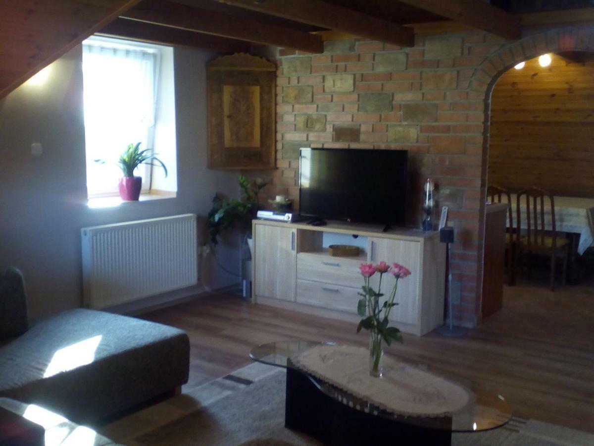 Jazmin Apartman Тихань Экстерьер фото
